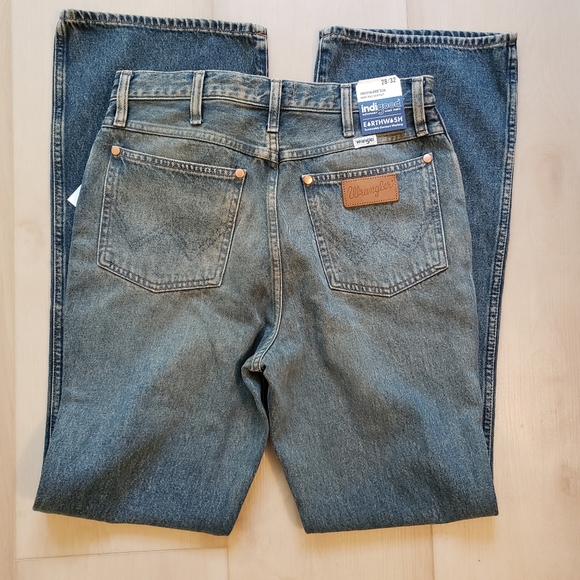 NWT High Rise Bootcut - Picture 5 of 5